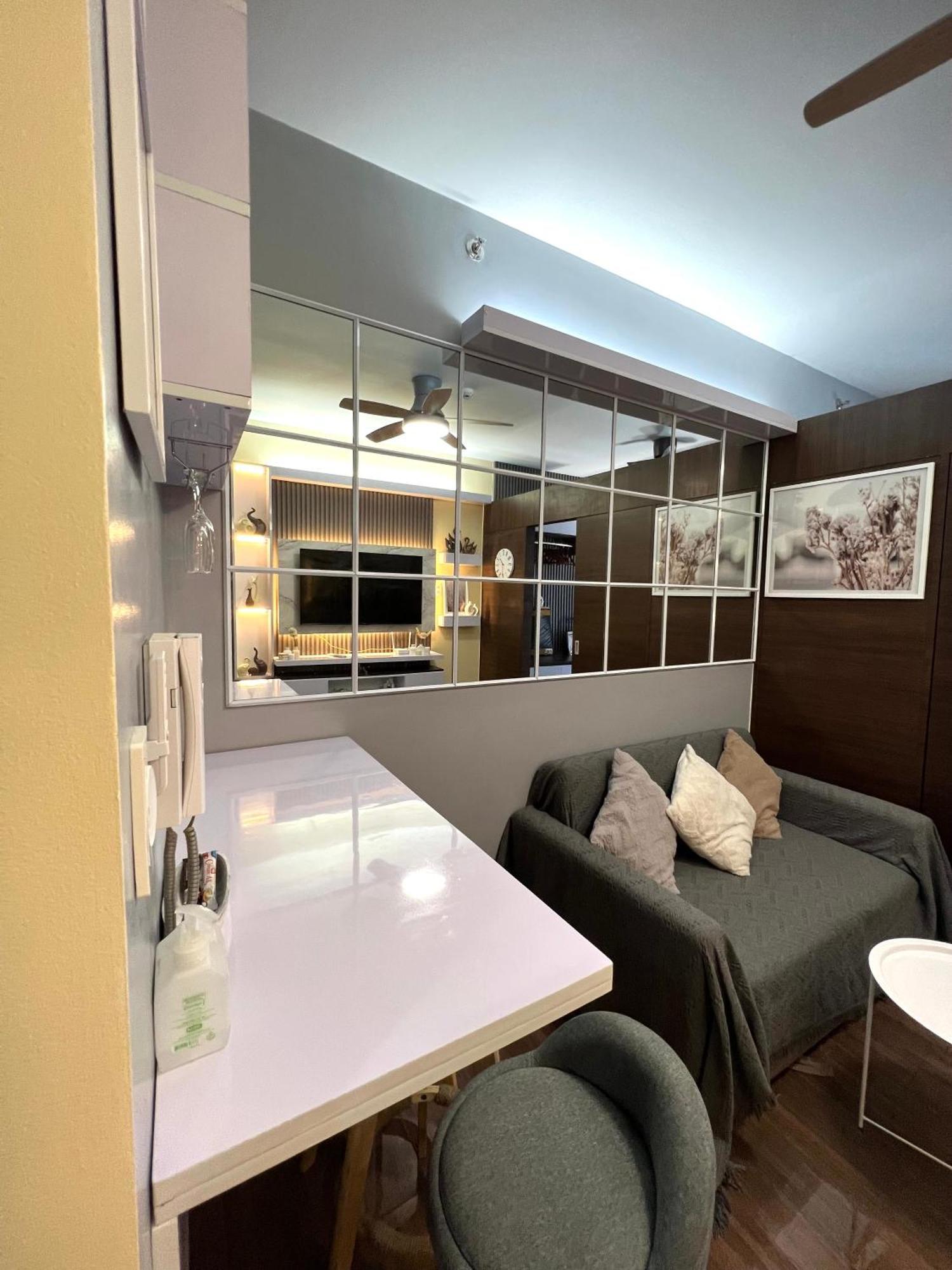 Apartment In Air Residences, Makati With Wifi, Netflix, Pool, Mall And More Manila Kültér fotó