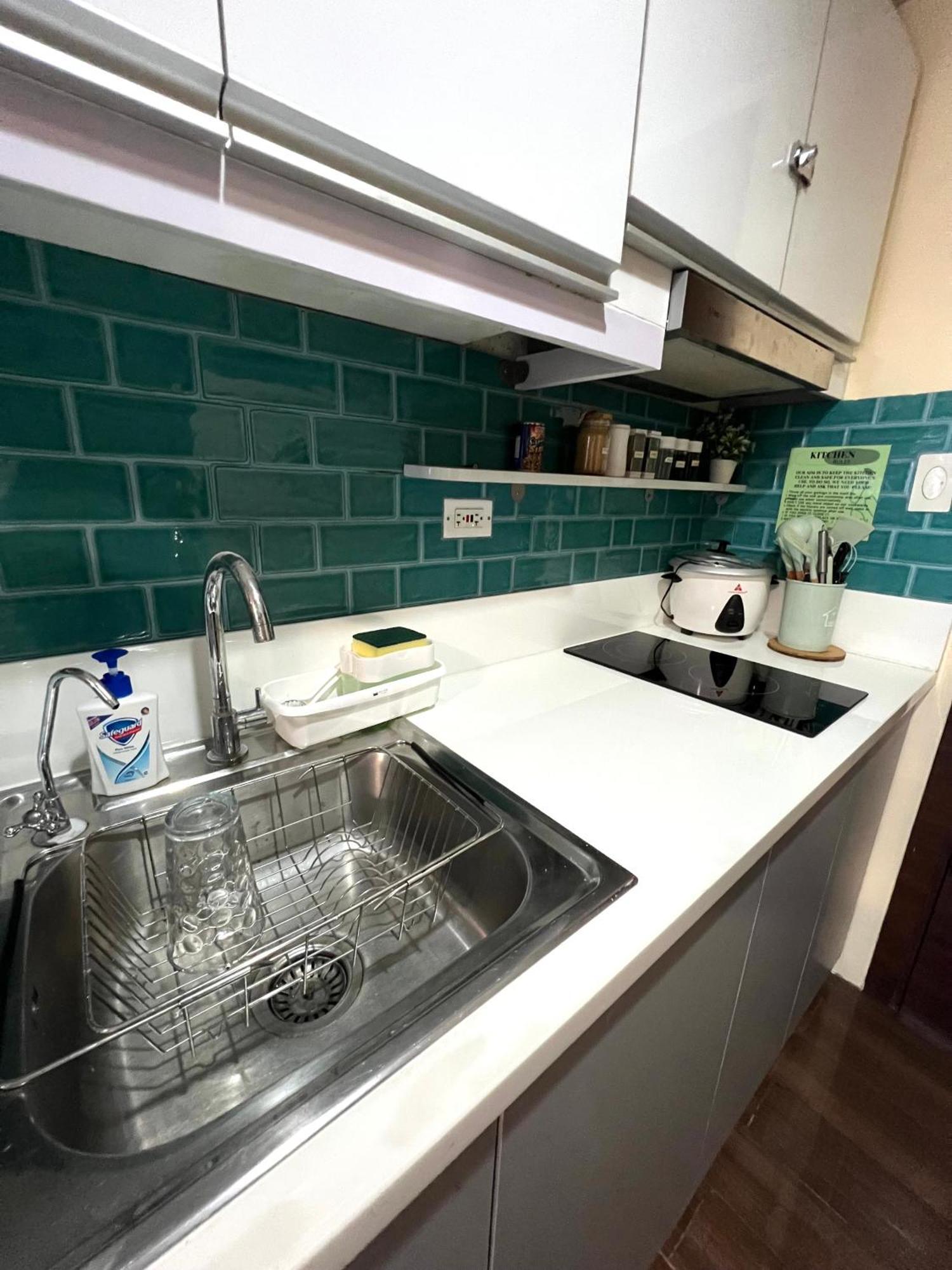 Apartment In Air Residences, Makati With Wifi, Netflix, Pool, Mall And More Manila Kültér fotó